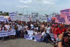 Former NPA rebels join march for peace in Davao Norte